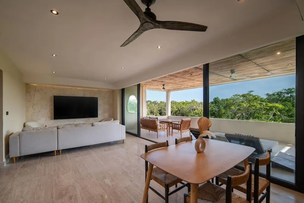 Jungle Sky Loft Διαμέρισμα Τουλούμ