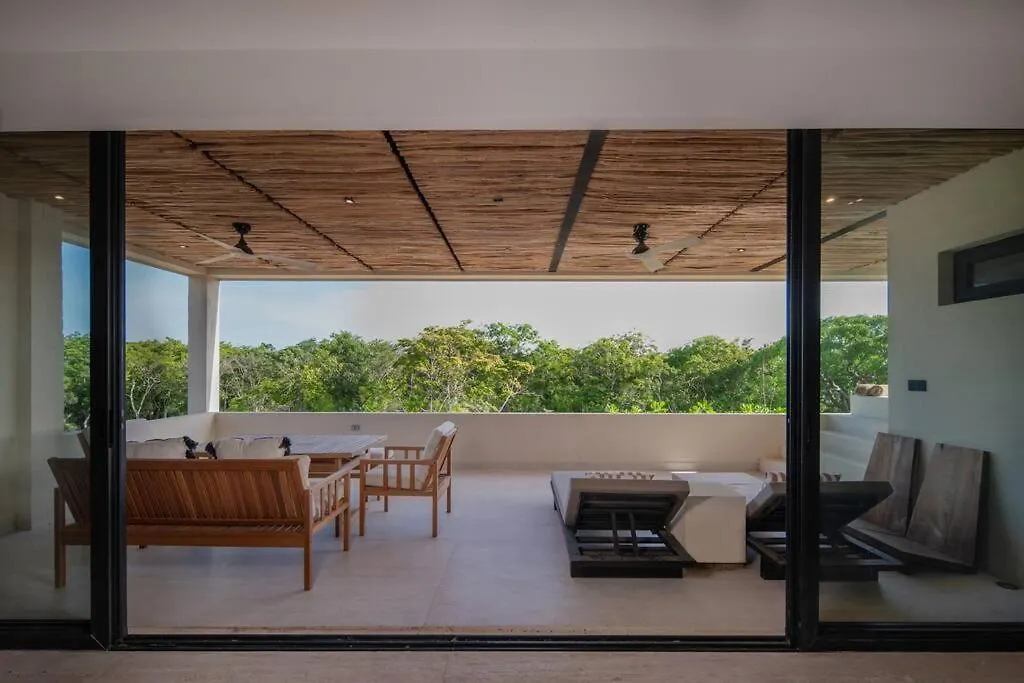 Jungle Sky Loft Διαμέρισμα Τουλούμ