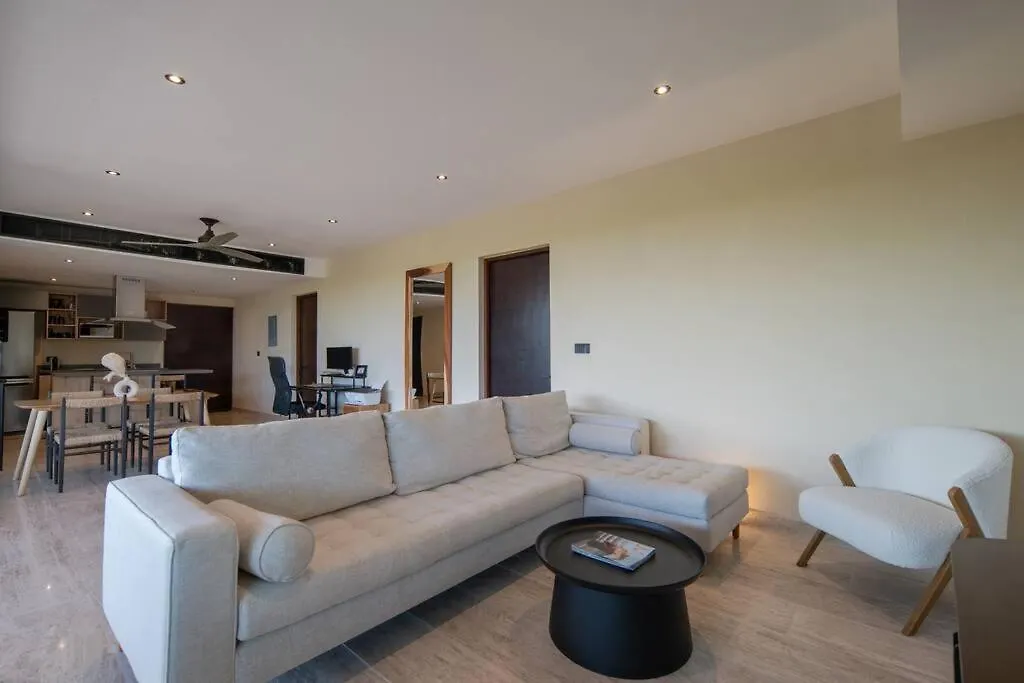 Jungle Sky Loft Διαμέρισμα Τουλούμ