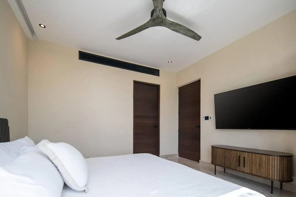 Jungle Sky Loft Διαμέρισμα Τουλούμ